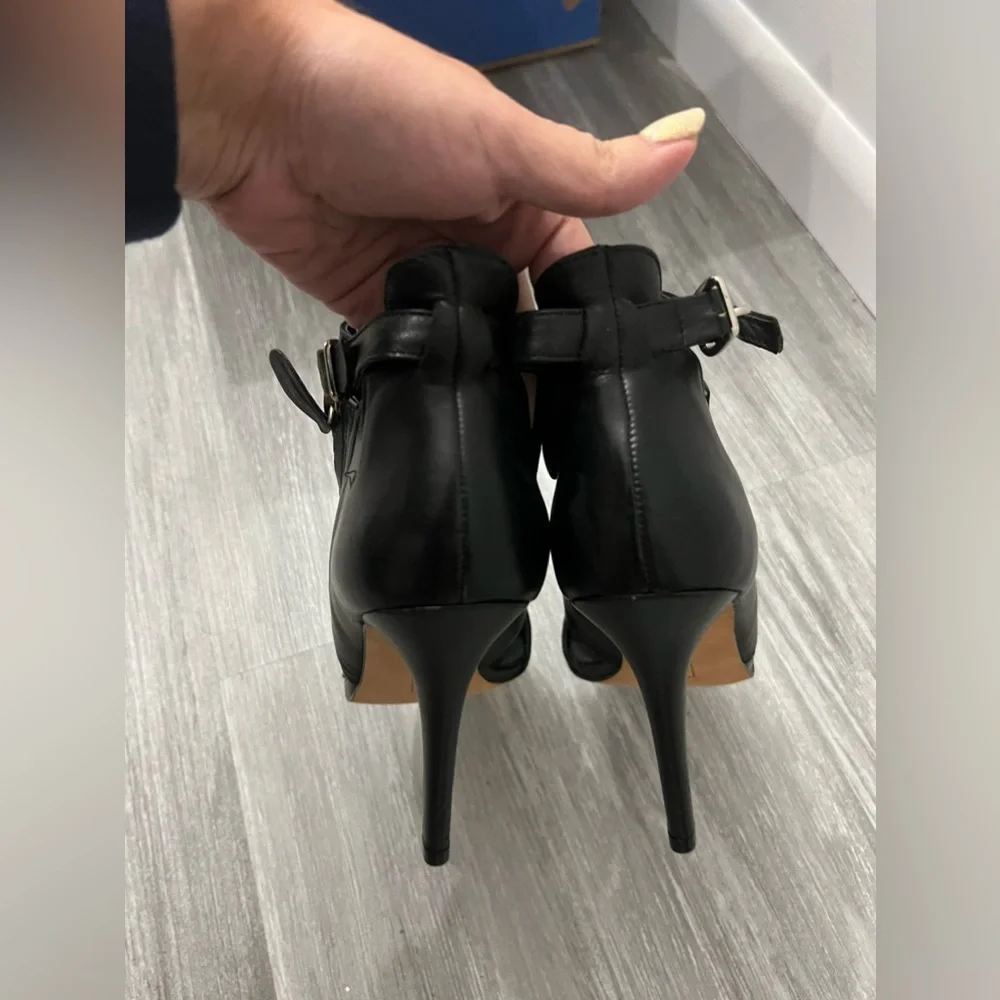 Steven booties‎